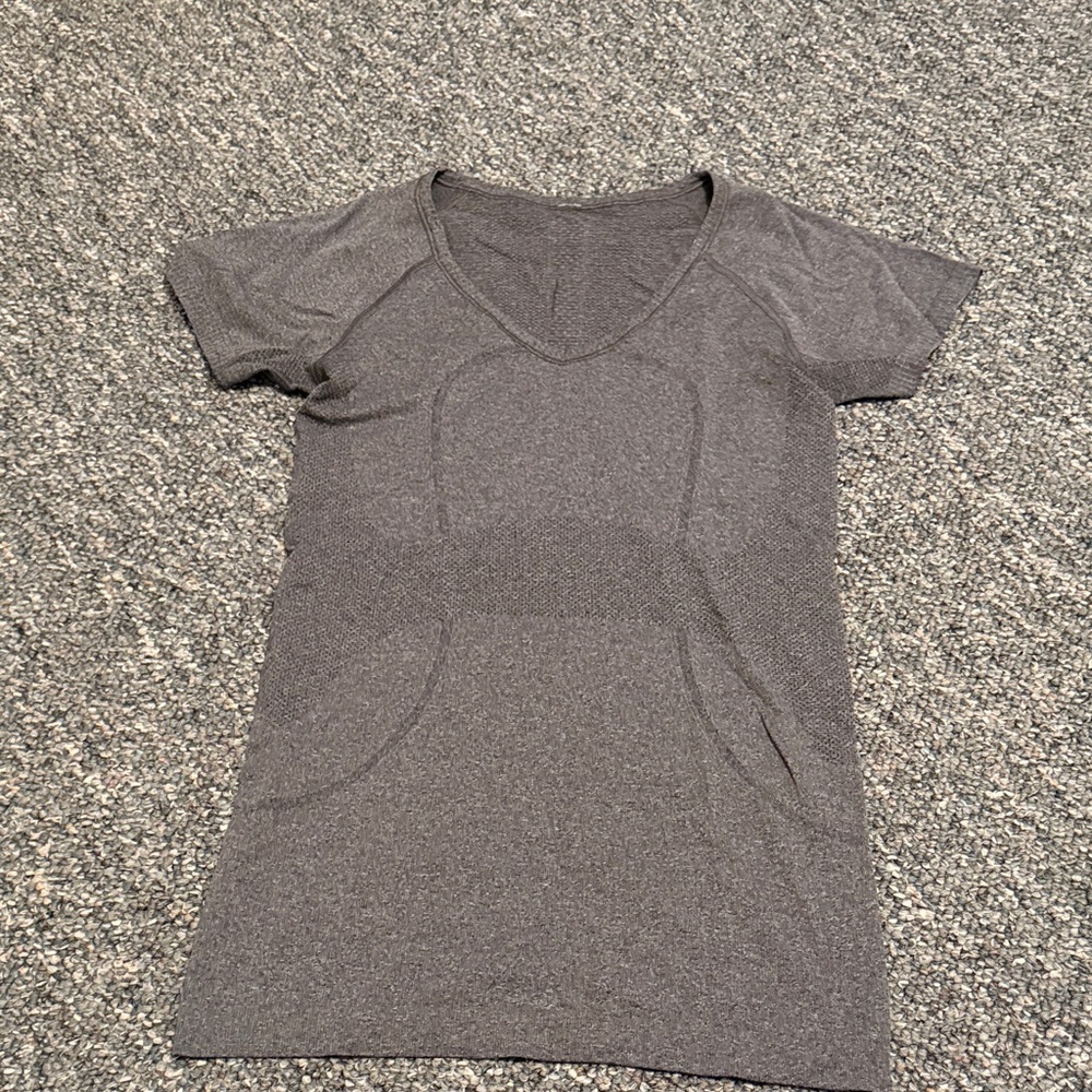 lululemon athletica Charcoal Short Sleeve Tee